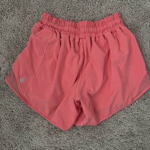 Lululemon: Lululemon Hotty Hots / Size 2 (2.5”) / Color: Flamingo🦩